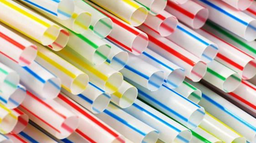 ¿Por qué ya no se entregan sorbetes de&nbsp;plástico?