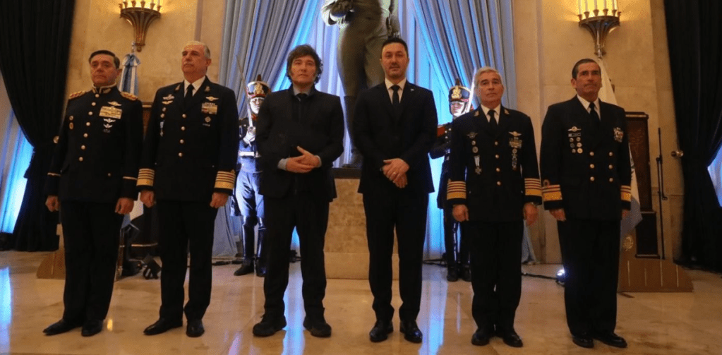 Javier Milei trabaja junto a Luis Petri para mejorar el Servicio militar&nbsp;voluntario