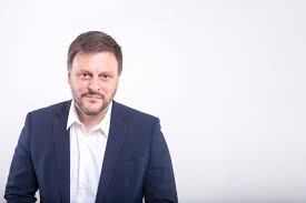 Santoro se abre del&nbsp;peronismo